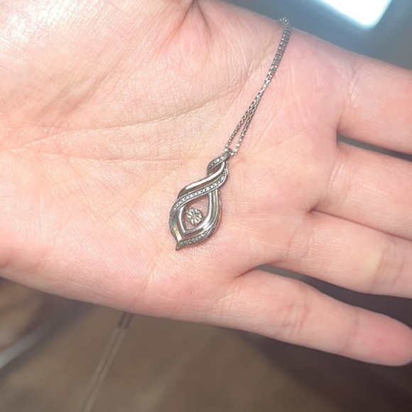 KAYS Diamond Drop Necklace - Picture 2 of 5